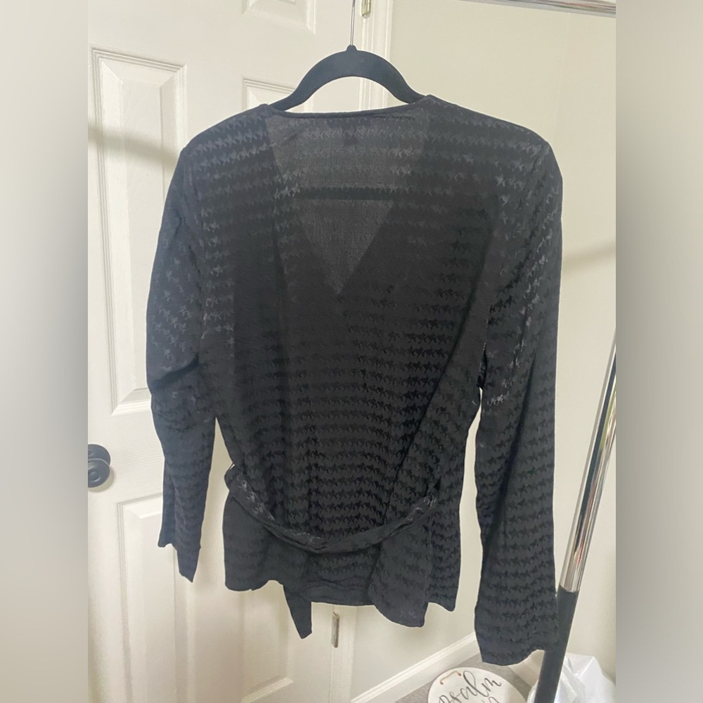 Nine West Houndstooth Wrap Top